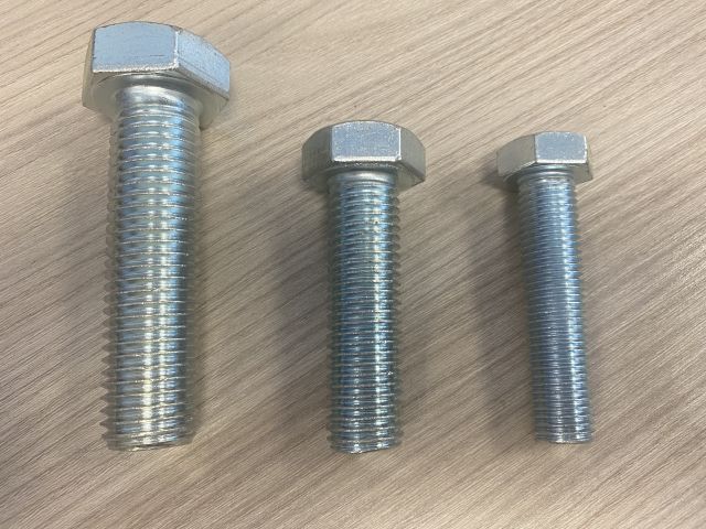 Csavarok